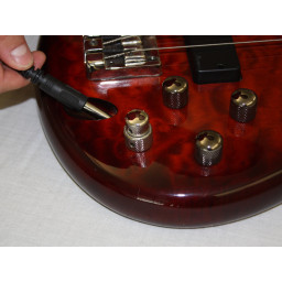 Ibanez 5-струнный бас Модель SR405QM Регулировка интонации